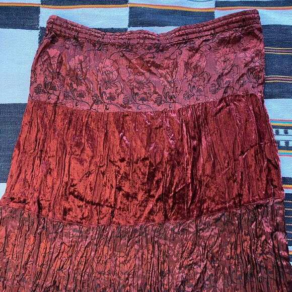 Vintage 90’s JFW Rayon Velvet Maxi Skirt. India. Whimsygoth. Goth. Boho. Small. - Picture 13 of 16